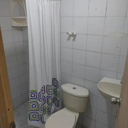 Pensión Casa Lina 2 *